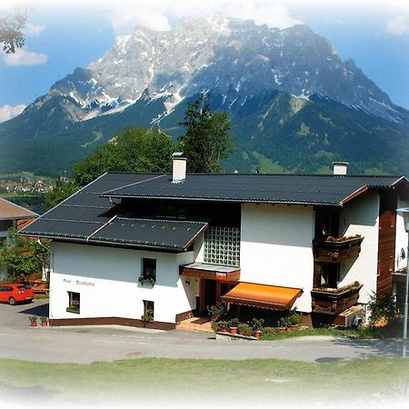Hotel Haus Bergfrieden Lermoos Esterno foto