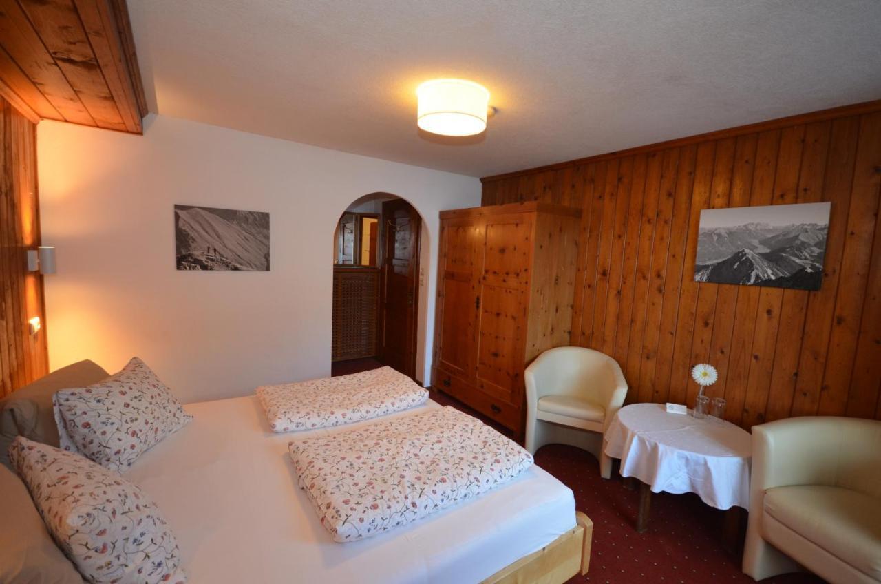 Hotel Haus Bergfrieden Lermoos Esterno foto